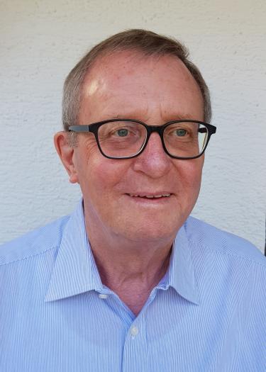 Dr. rer. nat. Reinhold Bien, M.A.